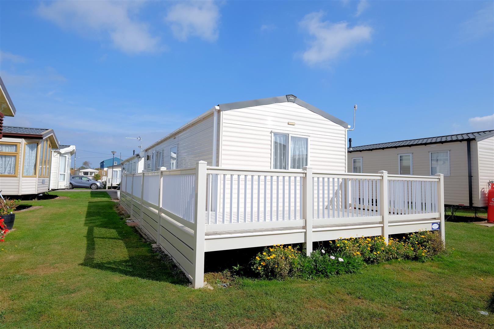 2 Bed, 2 Bath Property For Sale in Alberta Holiday Park, Seasalter, CT5 4BJ